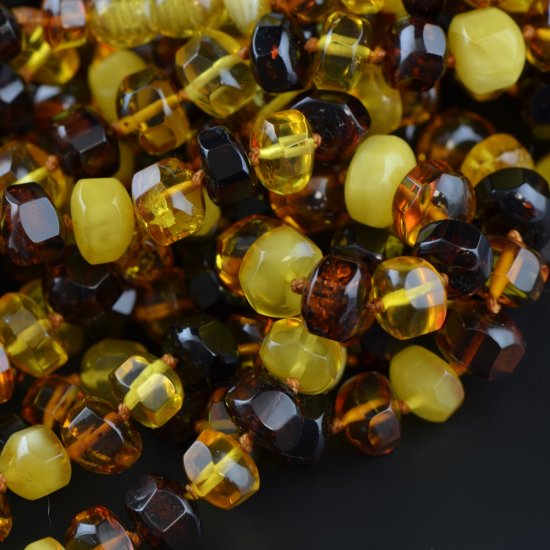Multi faceted amber necklace